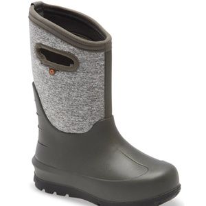 BOGS Neo Classic Insulated Waterproof Boot - size 12 Child